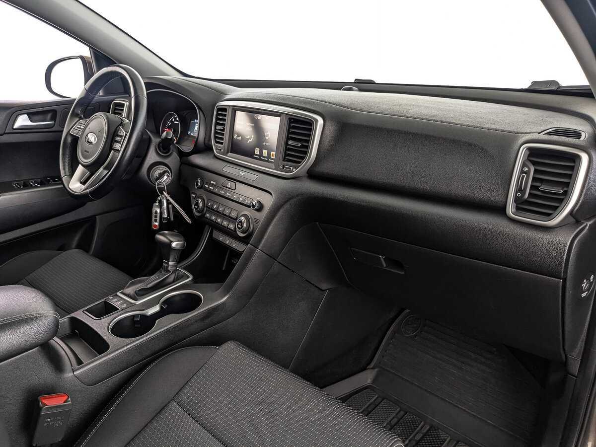 Б/У Киа Спортейдж 2020 года. Фото: #8