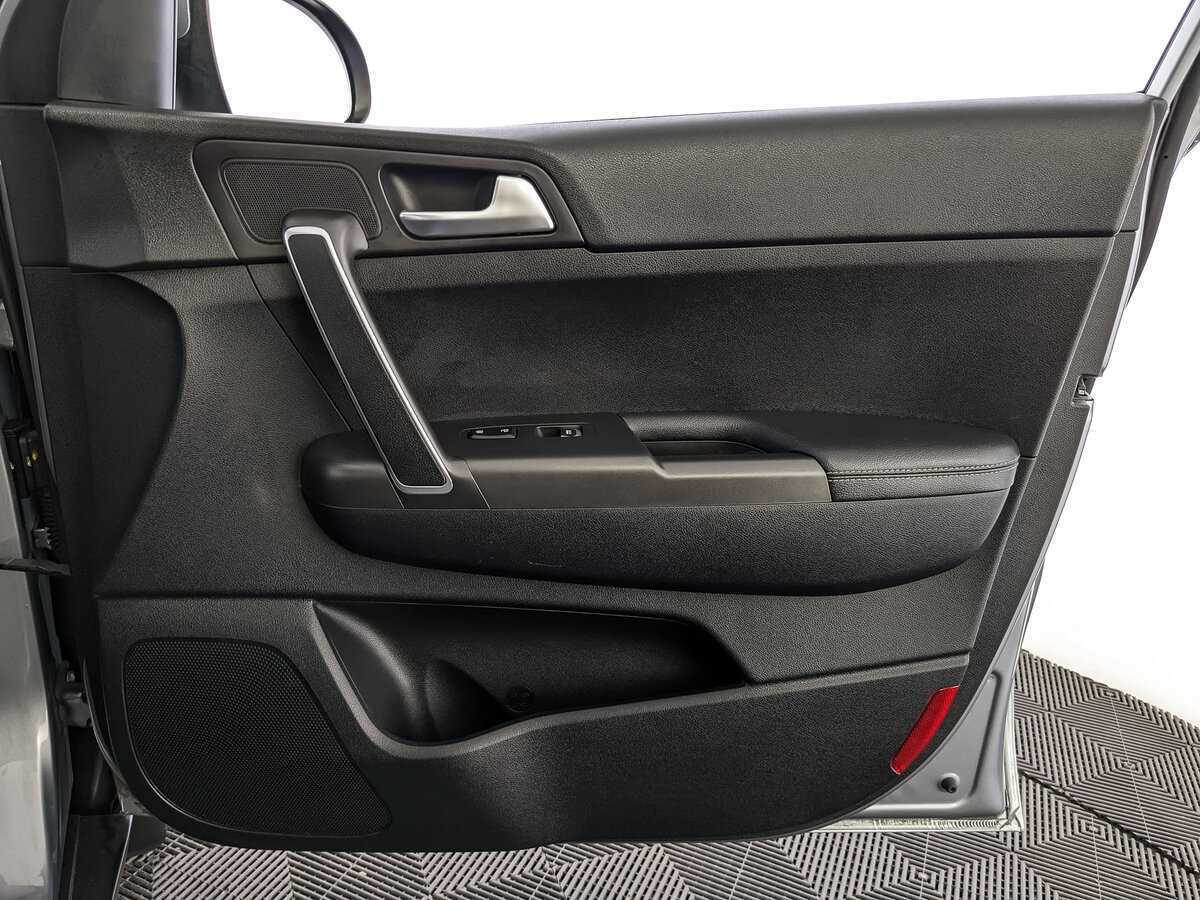 Б/У Киа Спортейдж 2020 года. Фото: #20