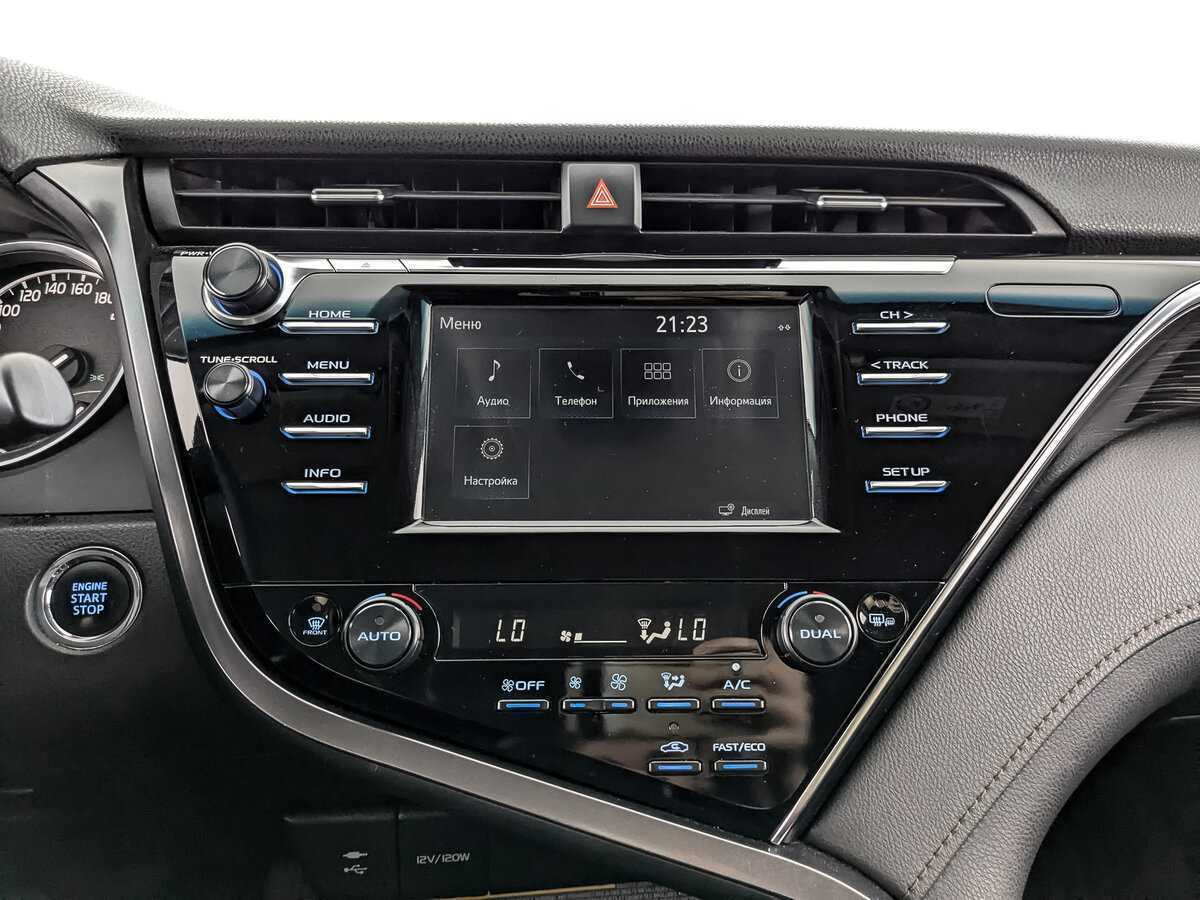 Б/У Тойота Камри 2019 года. Фото: #12