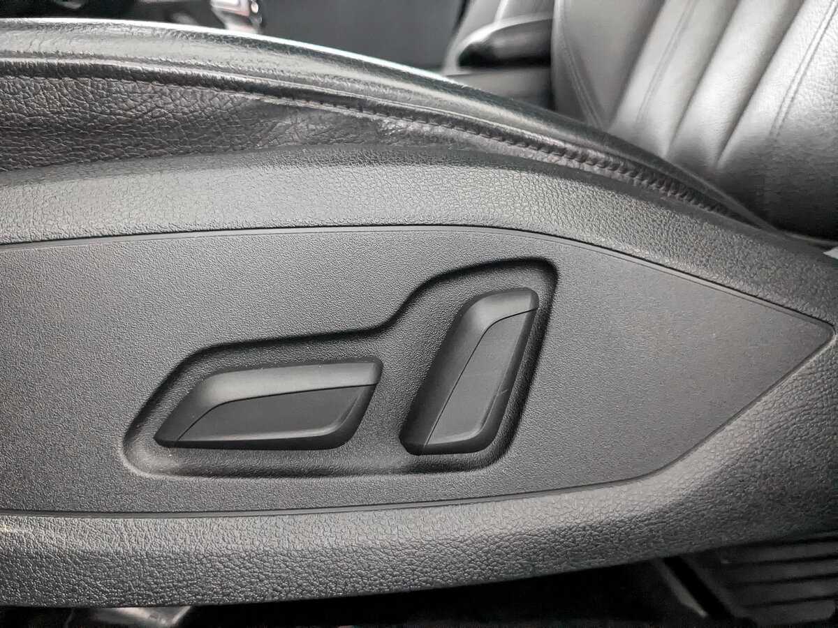 Б/У Ауди А4 2018 года. Фото: #22