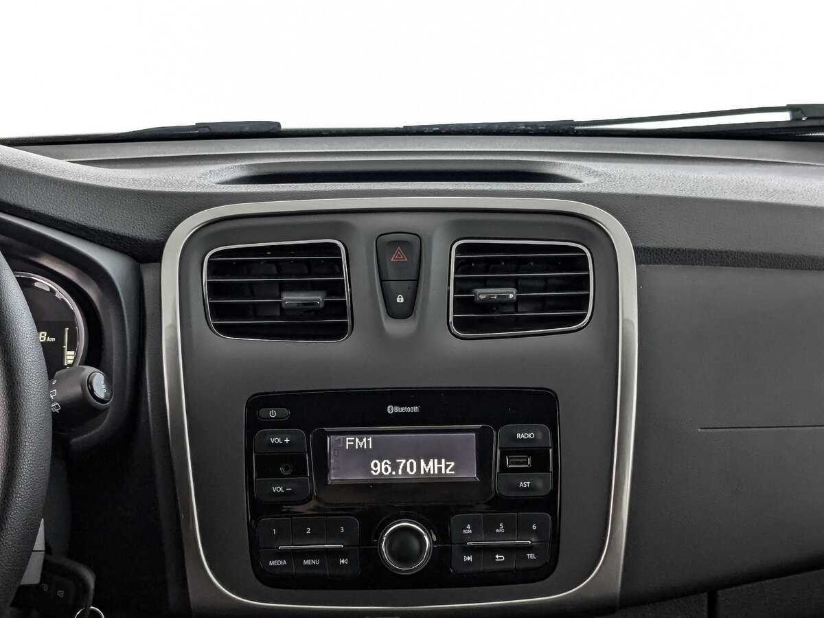 Б/У Рено Сандеро 2021 года. Фото: #12