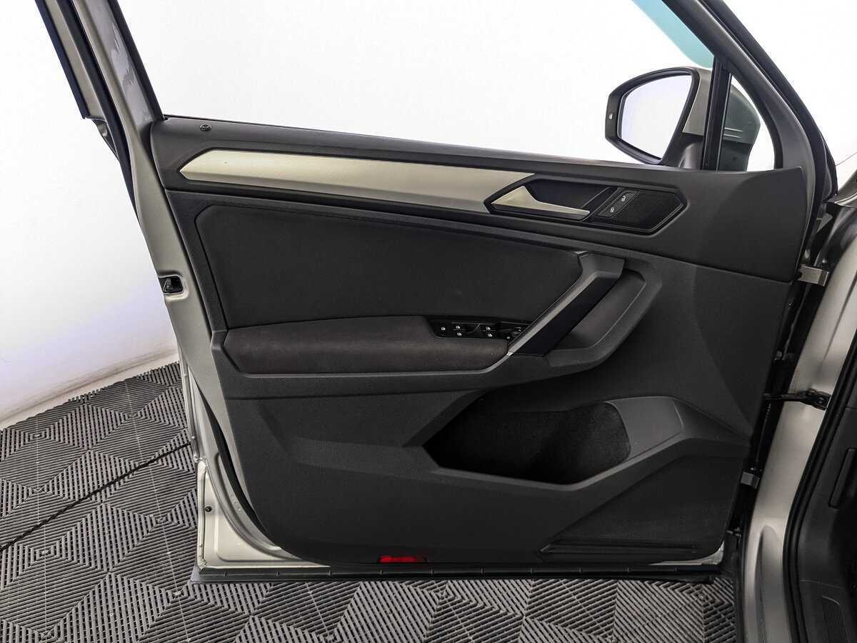 Б/У Фольксваген Тигуан 2019 года. Фото: #14