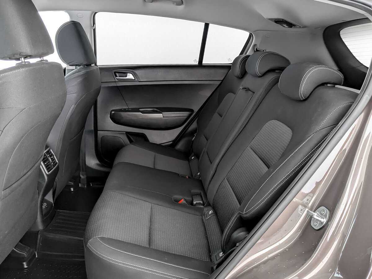 Б/У Киа Спортейдж 2020 года. Фото: #9