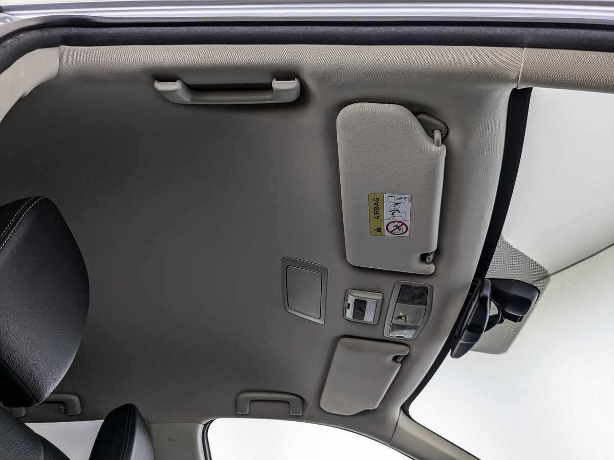 Б/У Митсубиши Оутлэндер 2017 года. Фото: #17