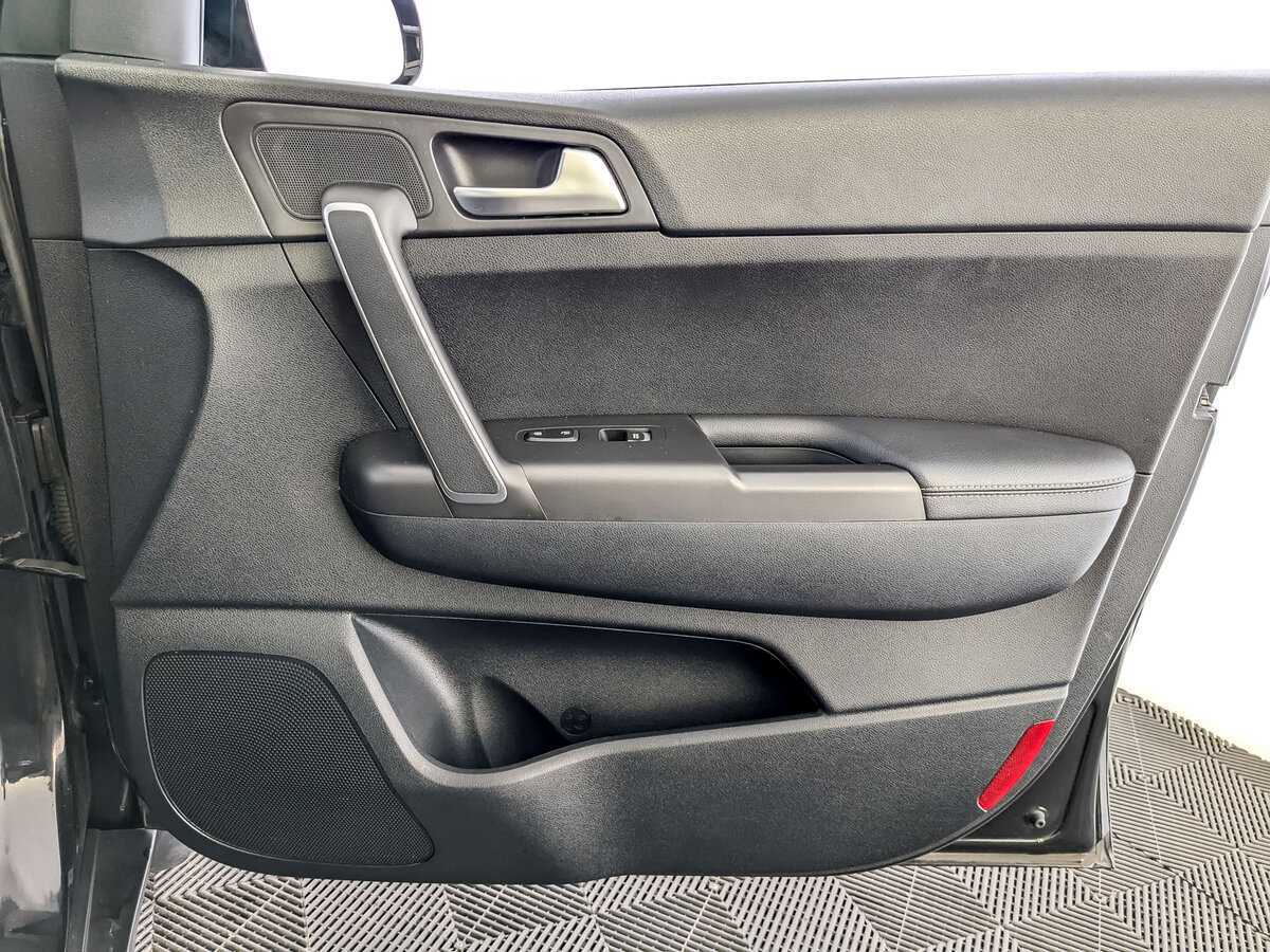 Б/У Киа Спортейдж 2020 года. Фото: #19