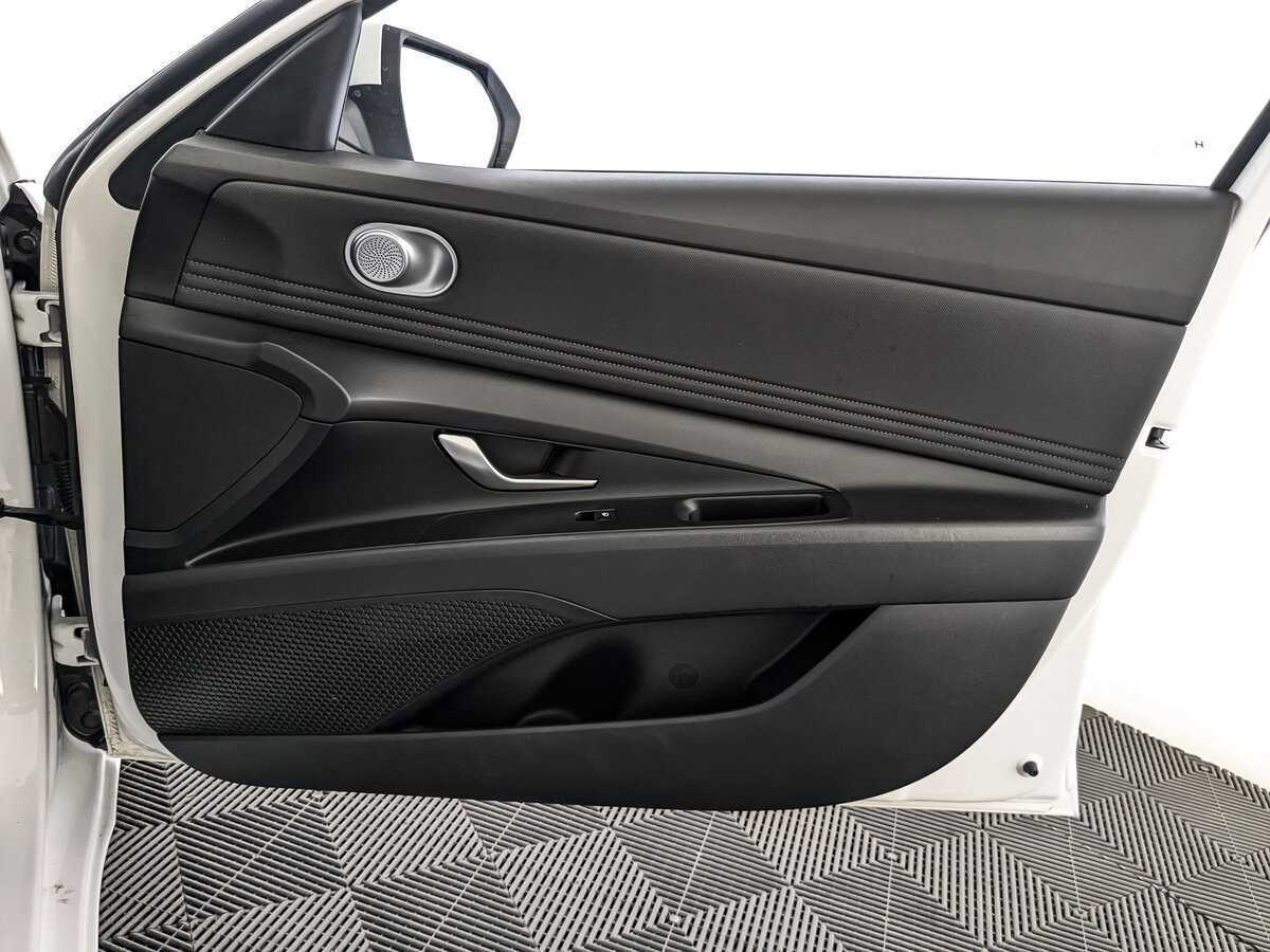 Б/У Хендай Елантра 2021 года. Фото: #20