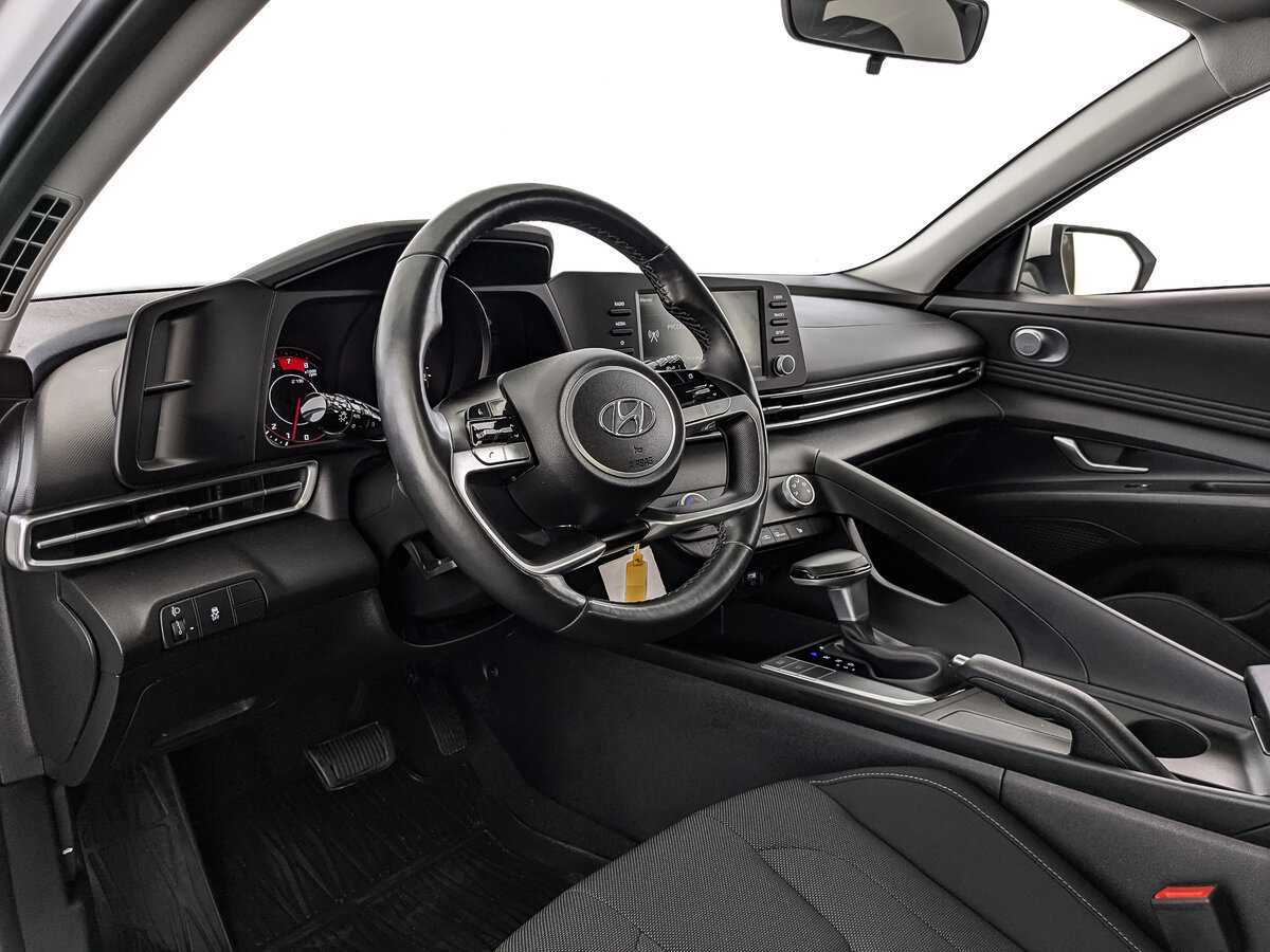 Б/У Хендай Елантра 2022 года. Фото: #10