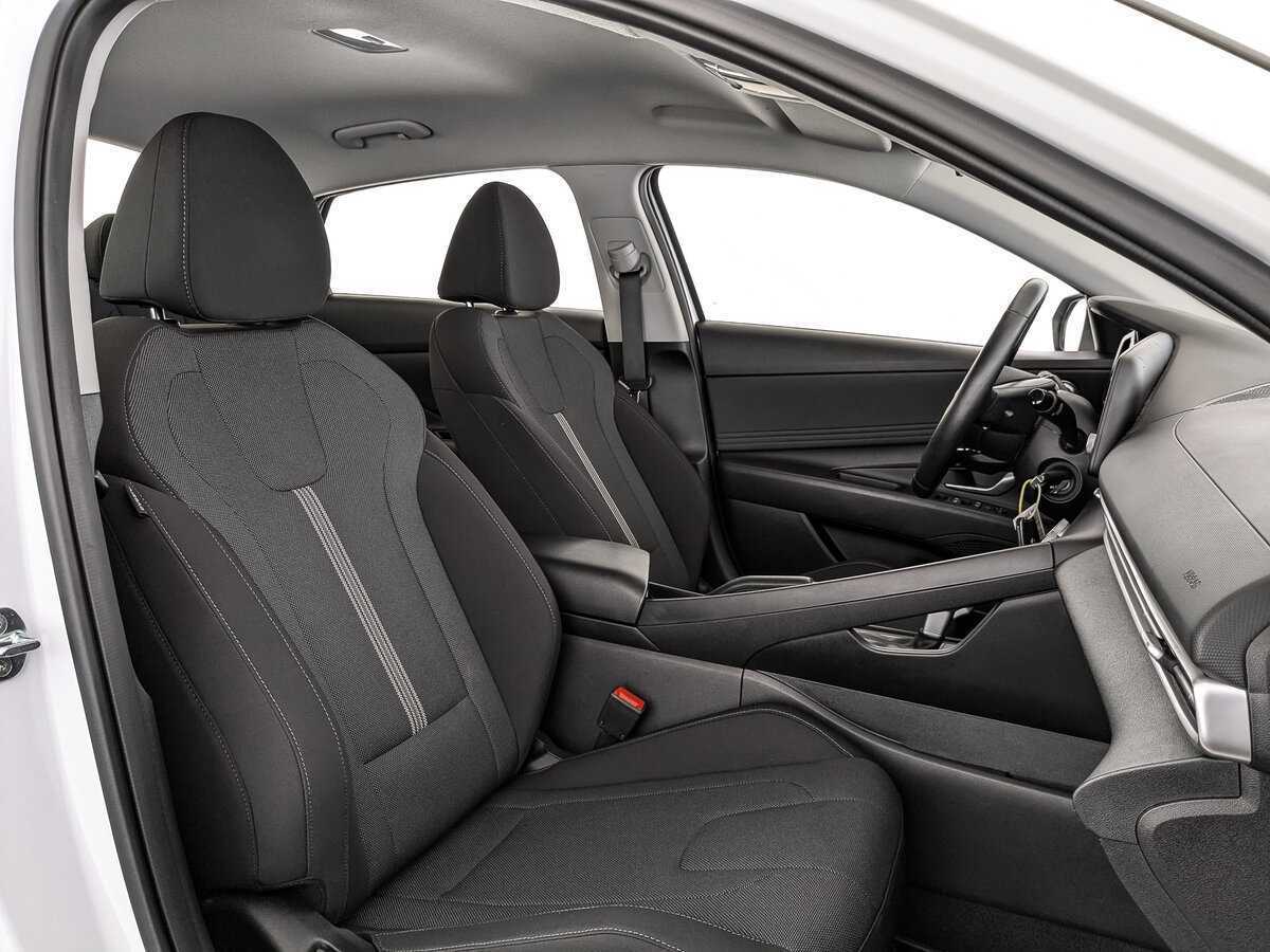 Б/У Хендай Елантра 2022 года. Фото: #19