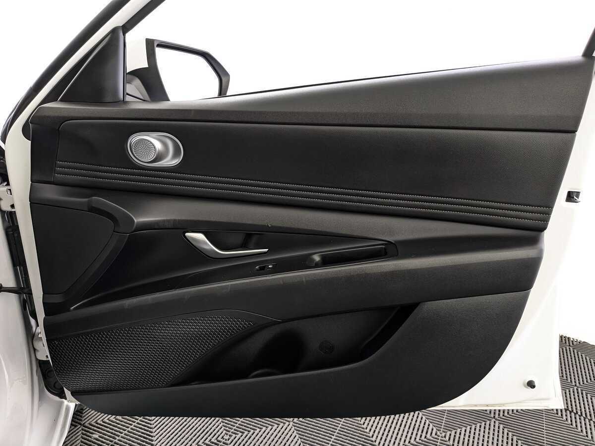 Б/У Хендай Елантра 2022 года. Фото: #20