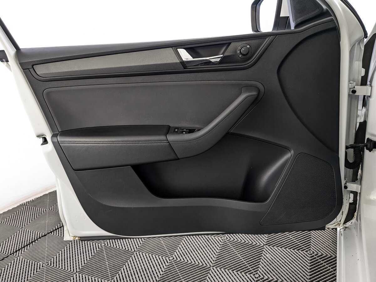 Б/У Шкода Рапид 2020 года. Фото: #13