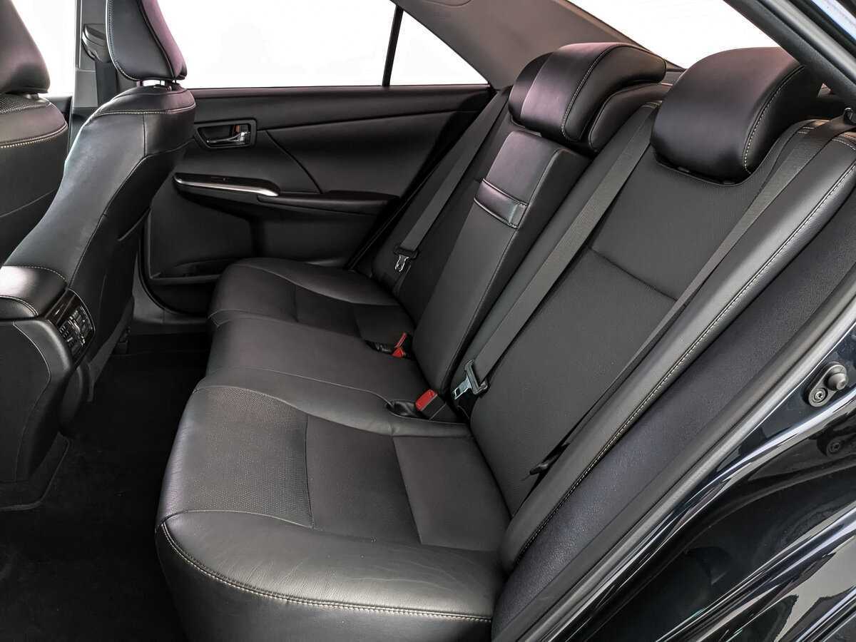 Б/У Тойота Камри 2016 года. Фото: #13