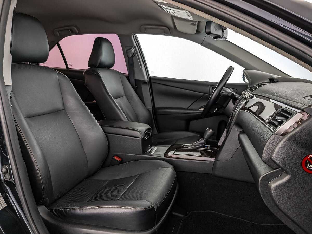 Б/У Тойота Камри 2016 года. Фото: #19