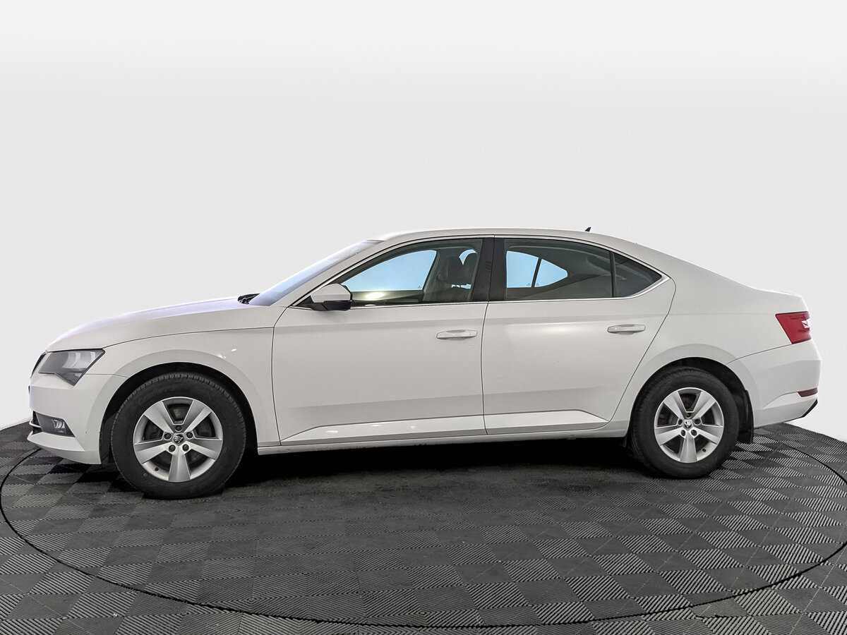 Б/У Шкода Суперб 2017 года. Фото: #7