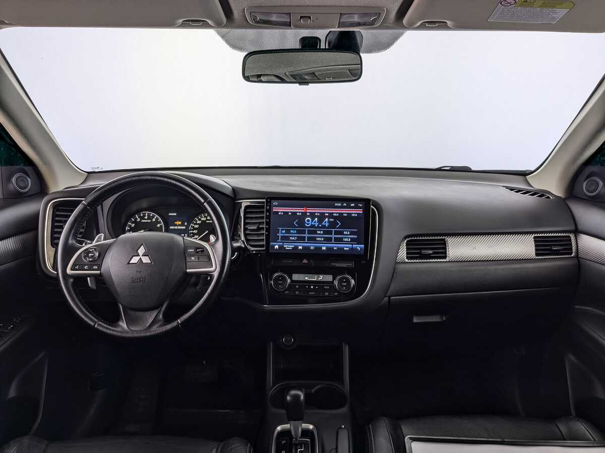 Б/У Митсубиши Оутлэндер 2012 года. Фото: #9