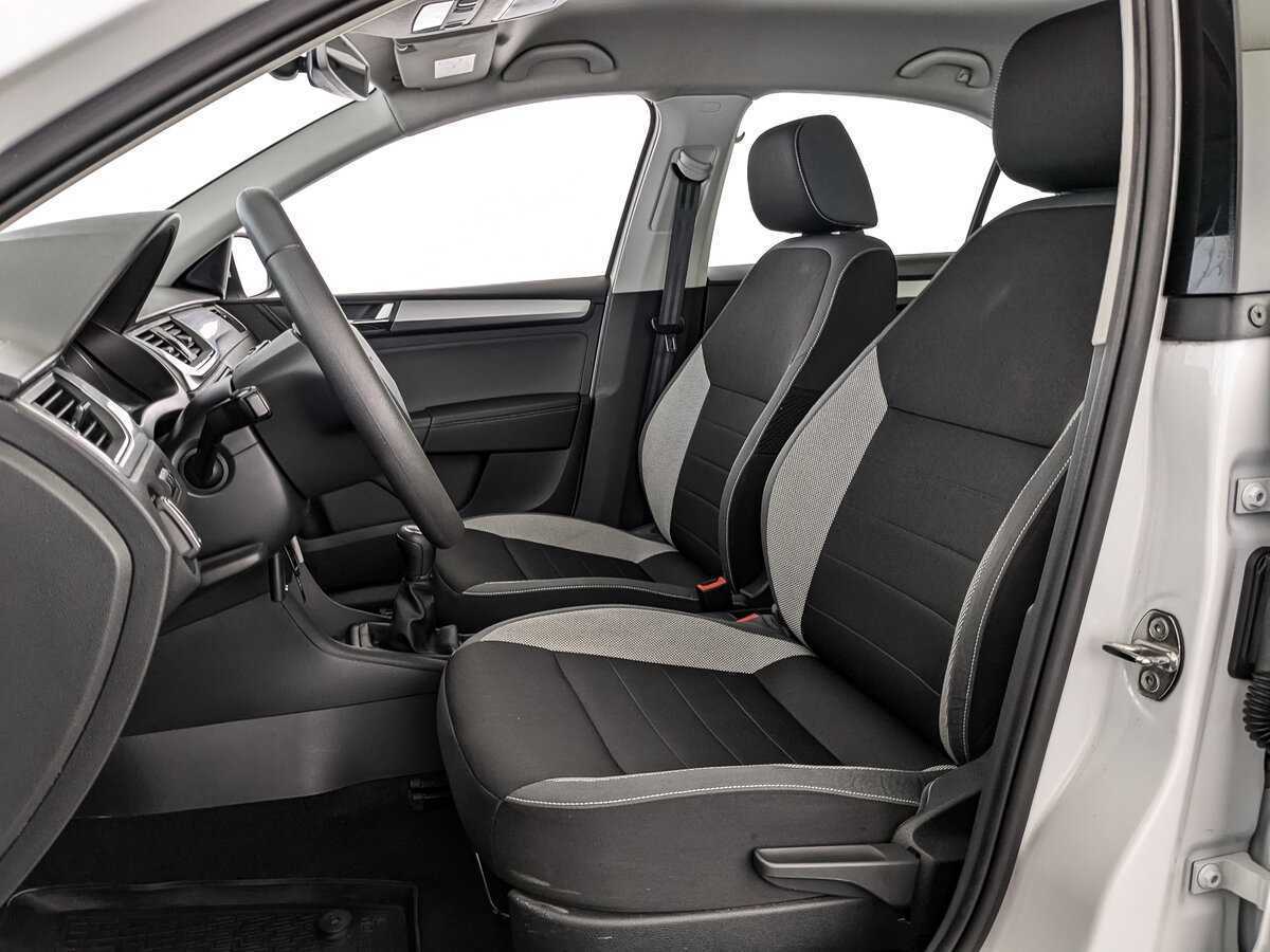 Б/У Шкода Рапид 2019 года. Фото: #14