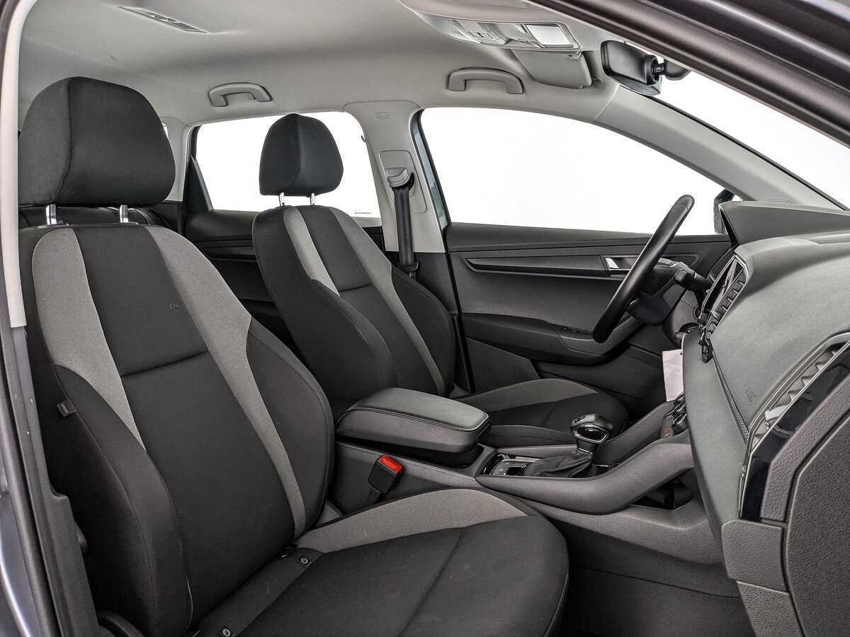 Б/У Шкода Карок 2021 года. Фото: #17