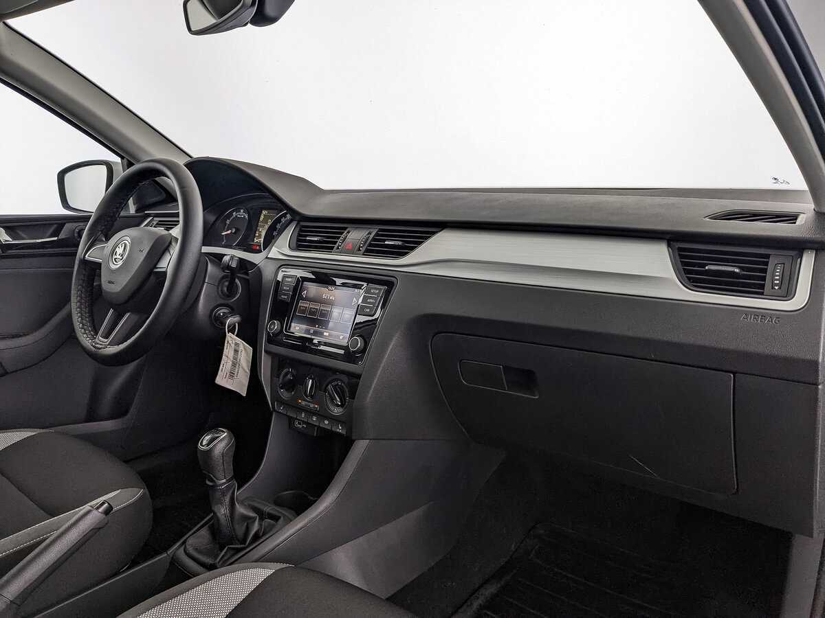 Б/У Шкода Рапид 2019 года. Фото: #8