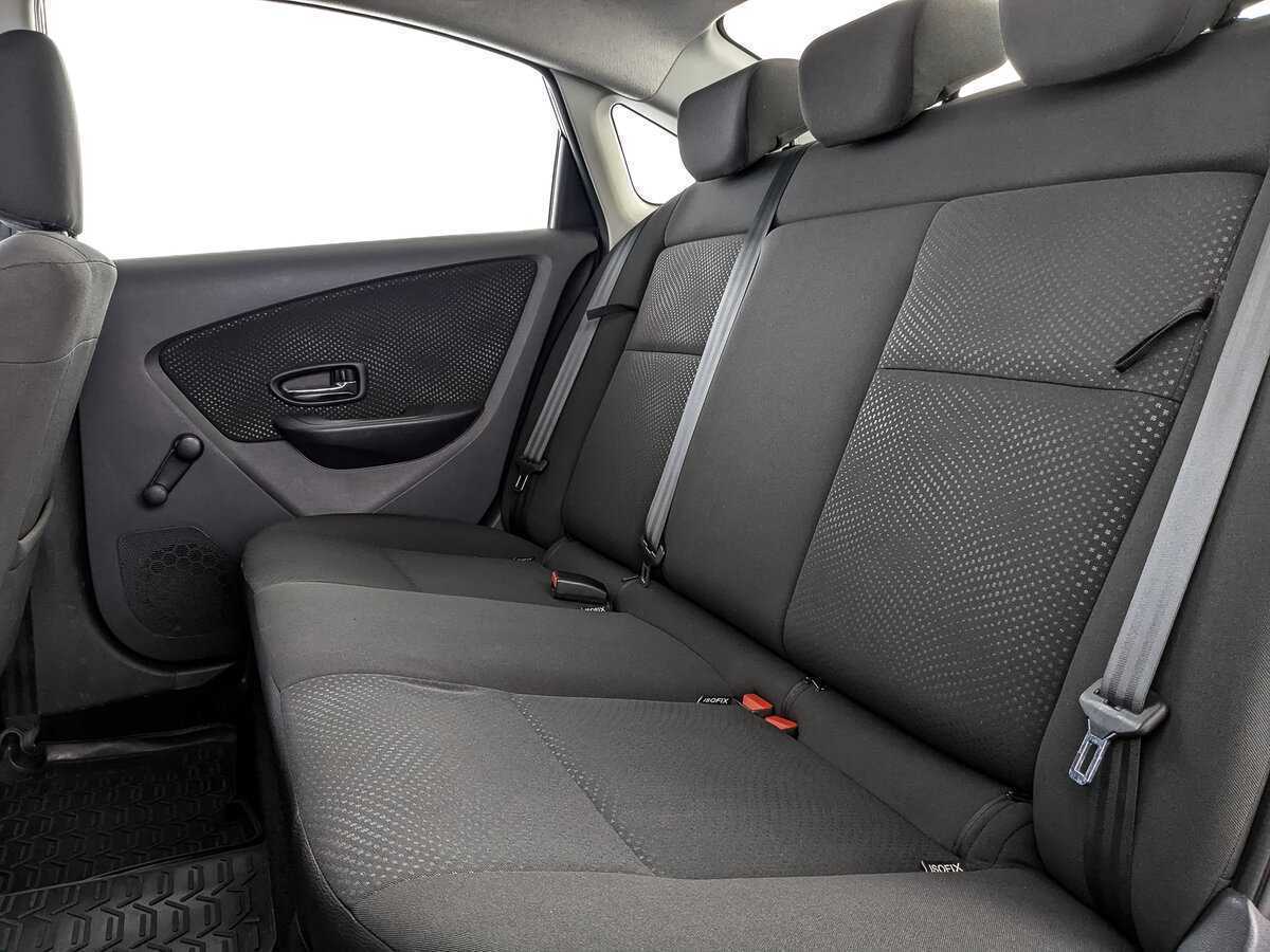 Б/У Ниссан Альмера 2016 года. Фото: #13