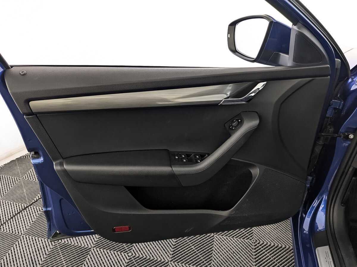 Б/У Шкода Октавия 2020 года. Фото: #14