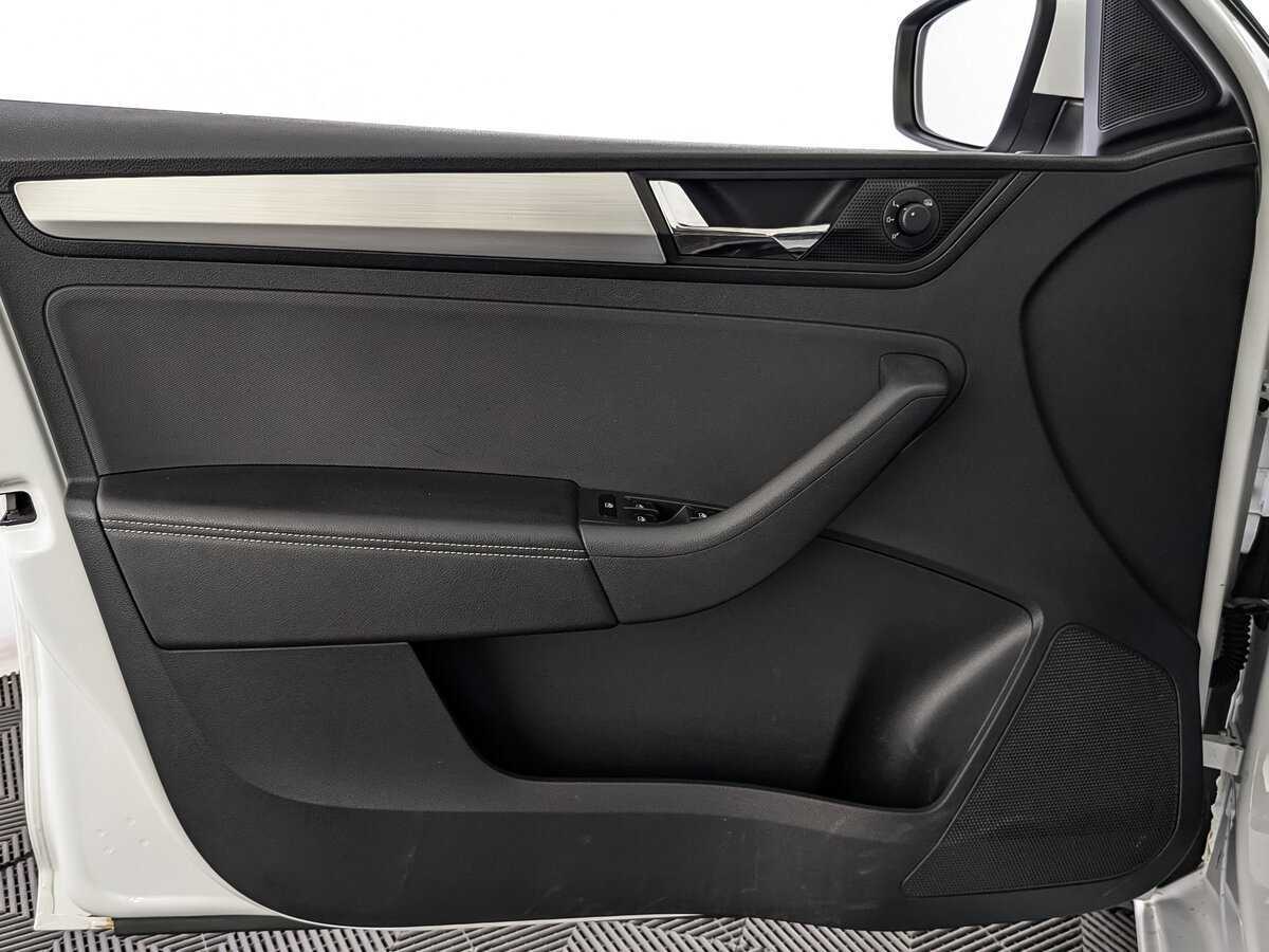 Б/У Шкода Рапид 2019 года. Фото: #14