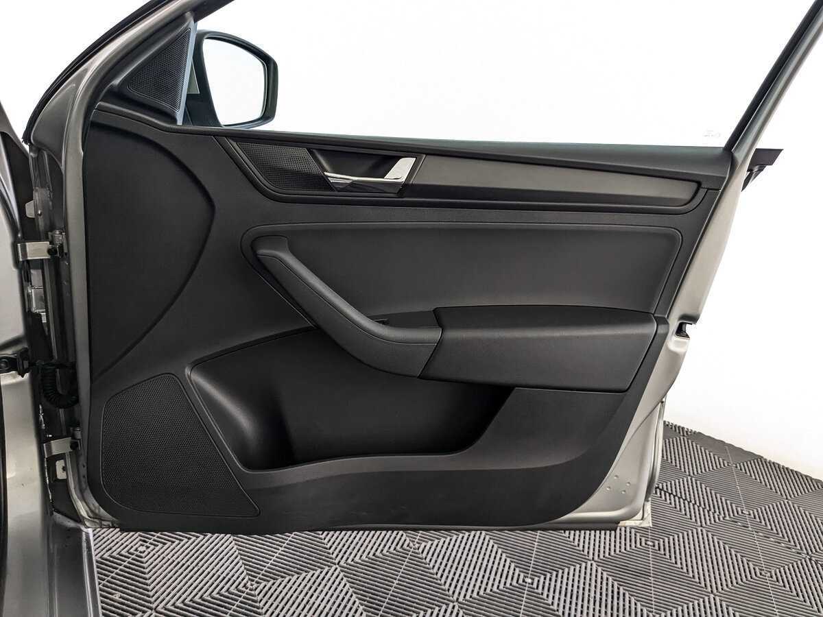 Б/У Шкода Рапид 2020 года. Фото: #20