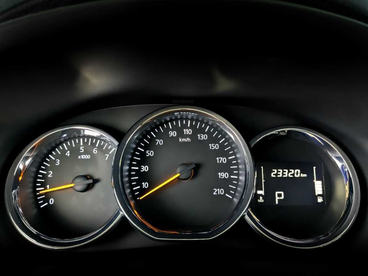 Б/У Рено Логан 2021 года. Фото: #10