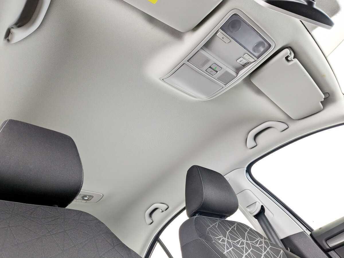 Б/У Шкода Октавия 2019 года. Фото: #17