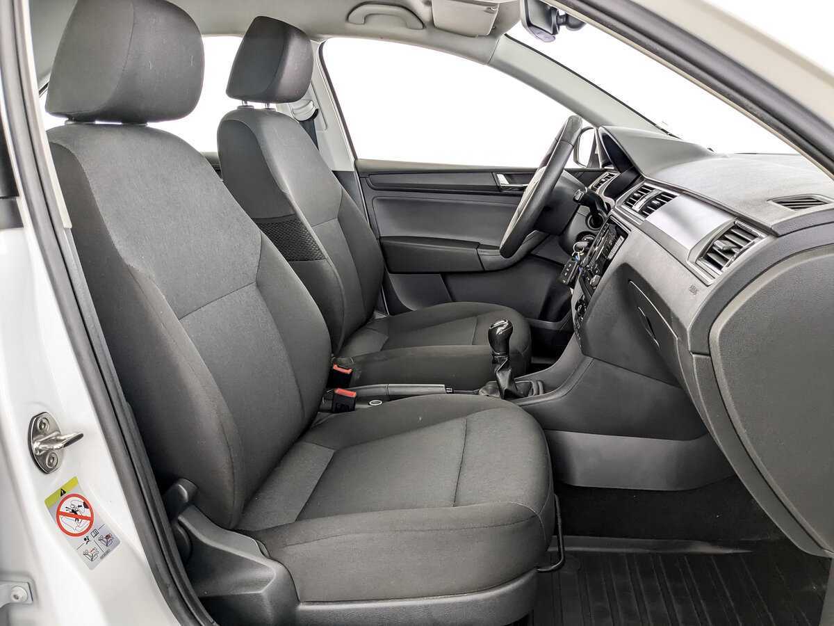 Б/У Шкода Рапид 2019 года. Фото: #16