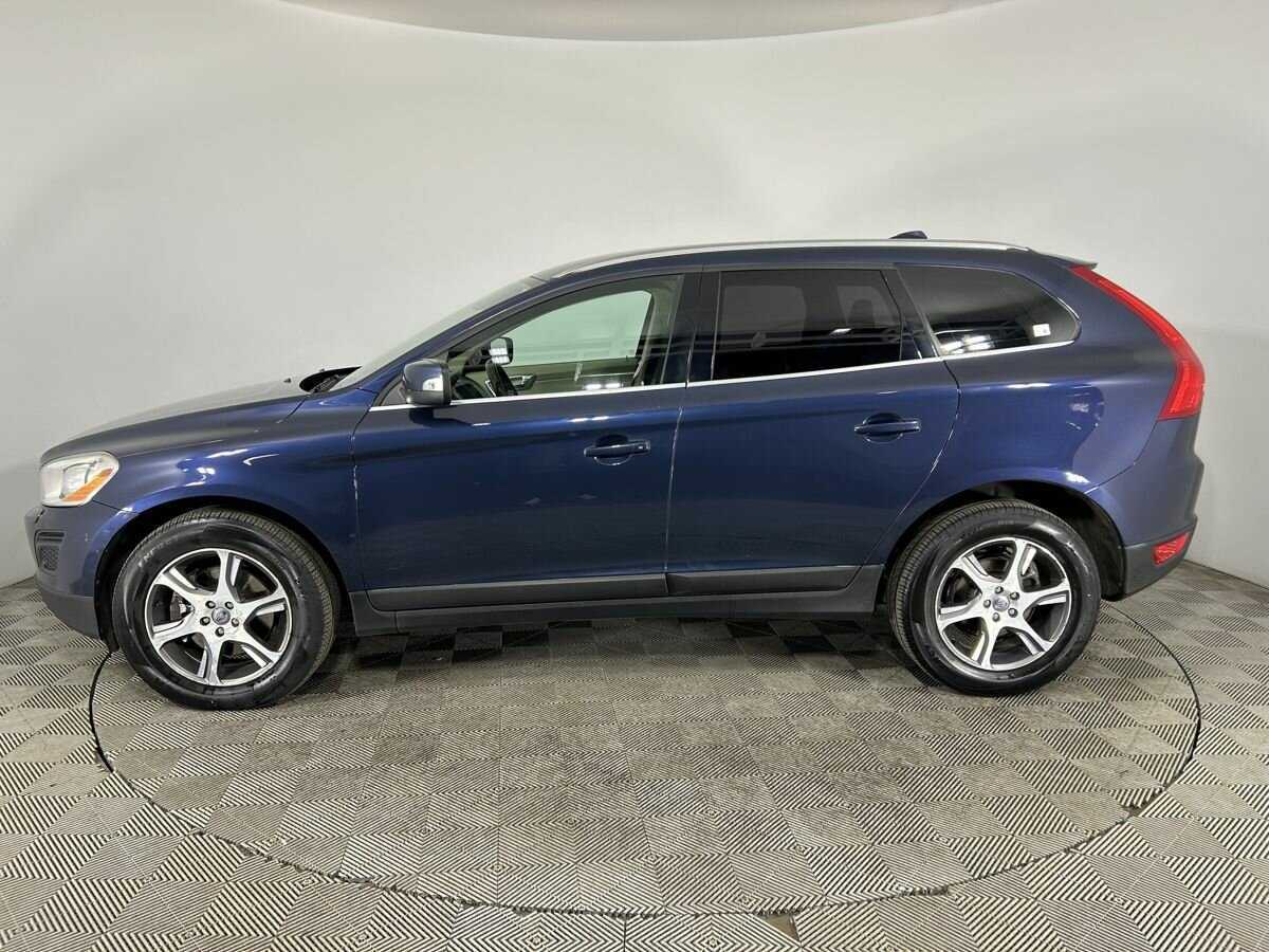 Б/У Вольво ИксЦ60 2012 года. Фото: #4