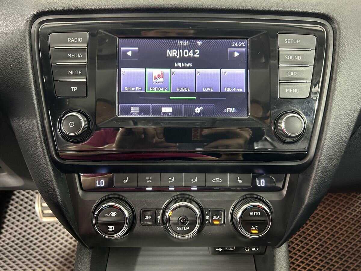 Б/У Шкода Октавия 2014 года. Фото: #11