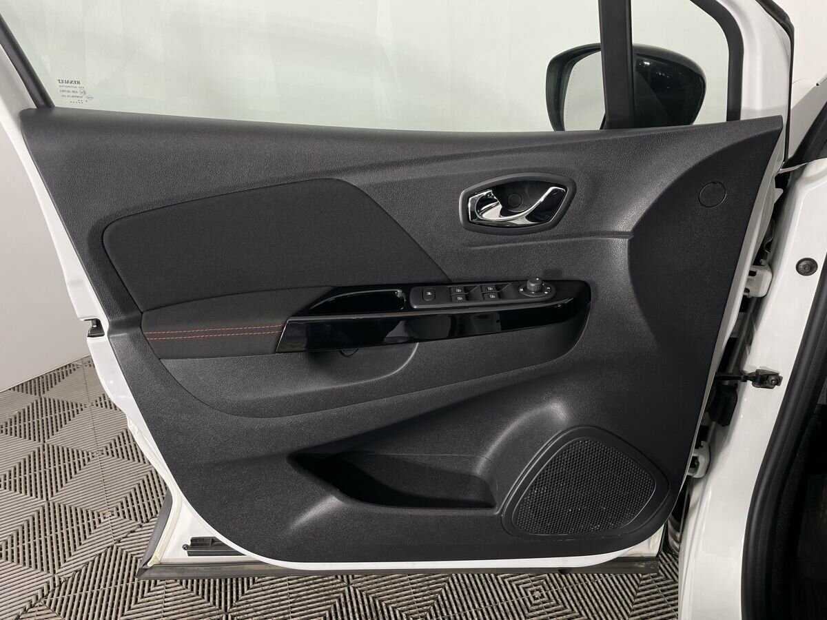 Б/У Рено Каптюр 2018 года. Фото: #7