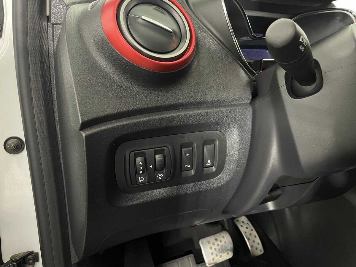 Б/У Рено Каптюр 2018 года. Фото: #8