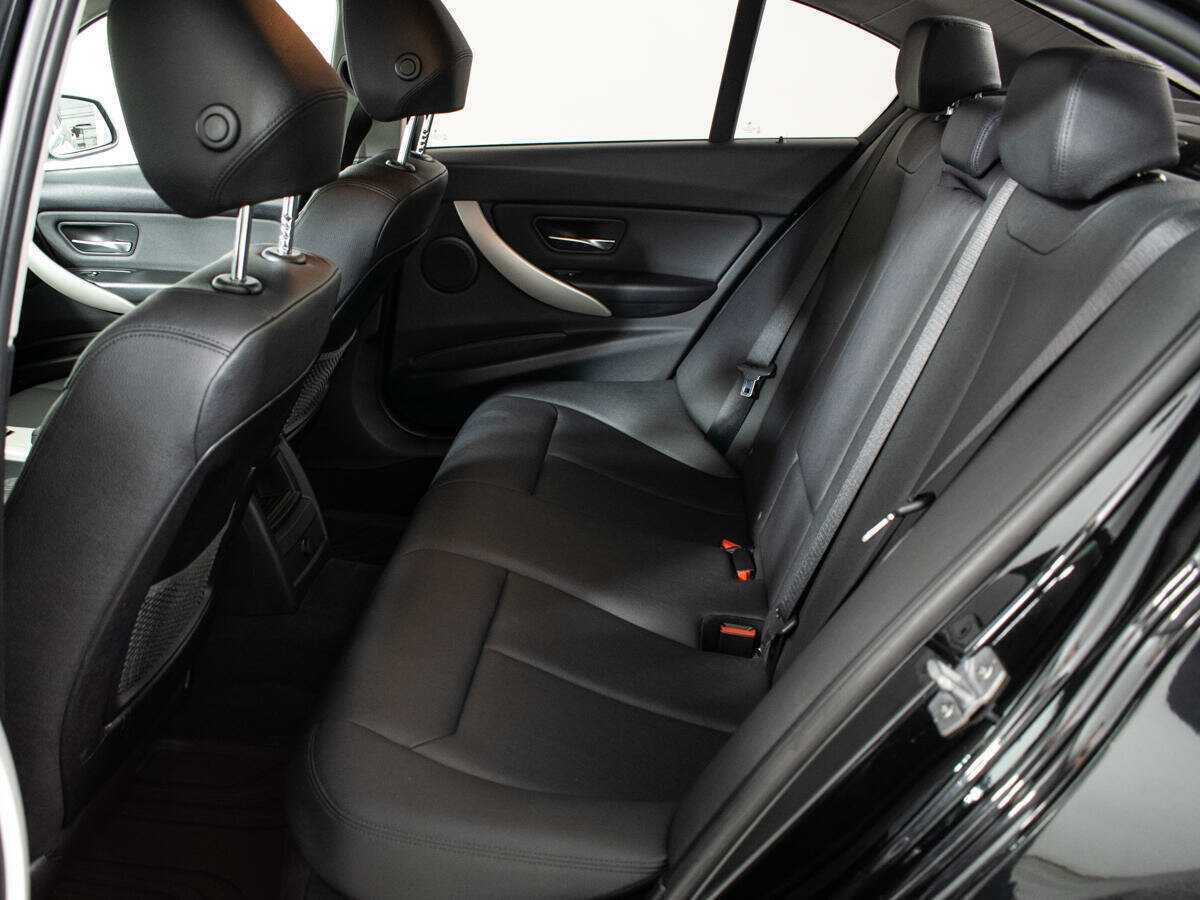 Б/У БМВ 3 серии 2013 года. Фото: #7