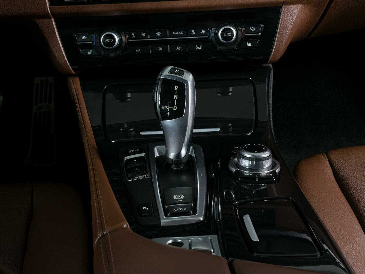 Б/У БМВ 5 серии 2013 года. Фото: #11