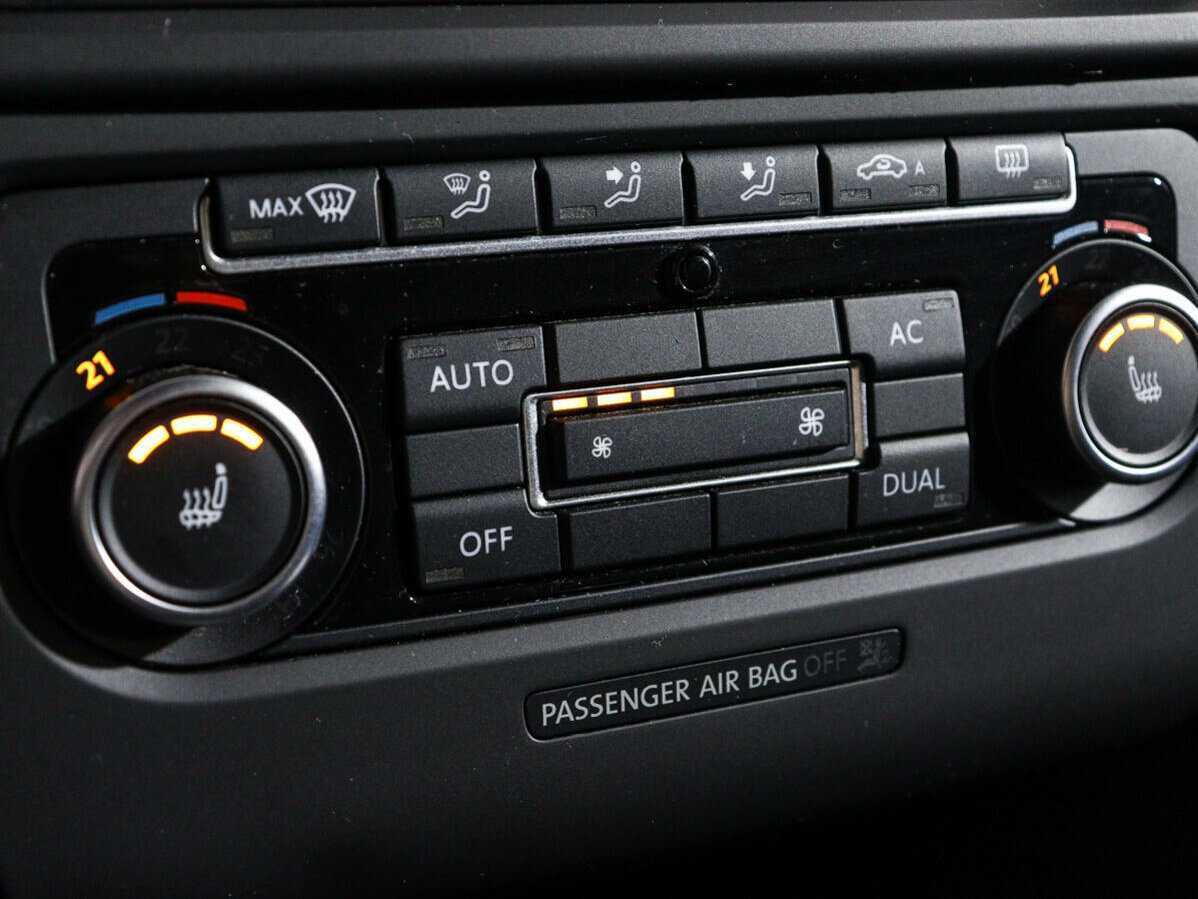 Б/У Фольксваген Гольф 2012 года. Фото: #13