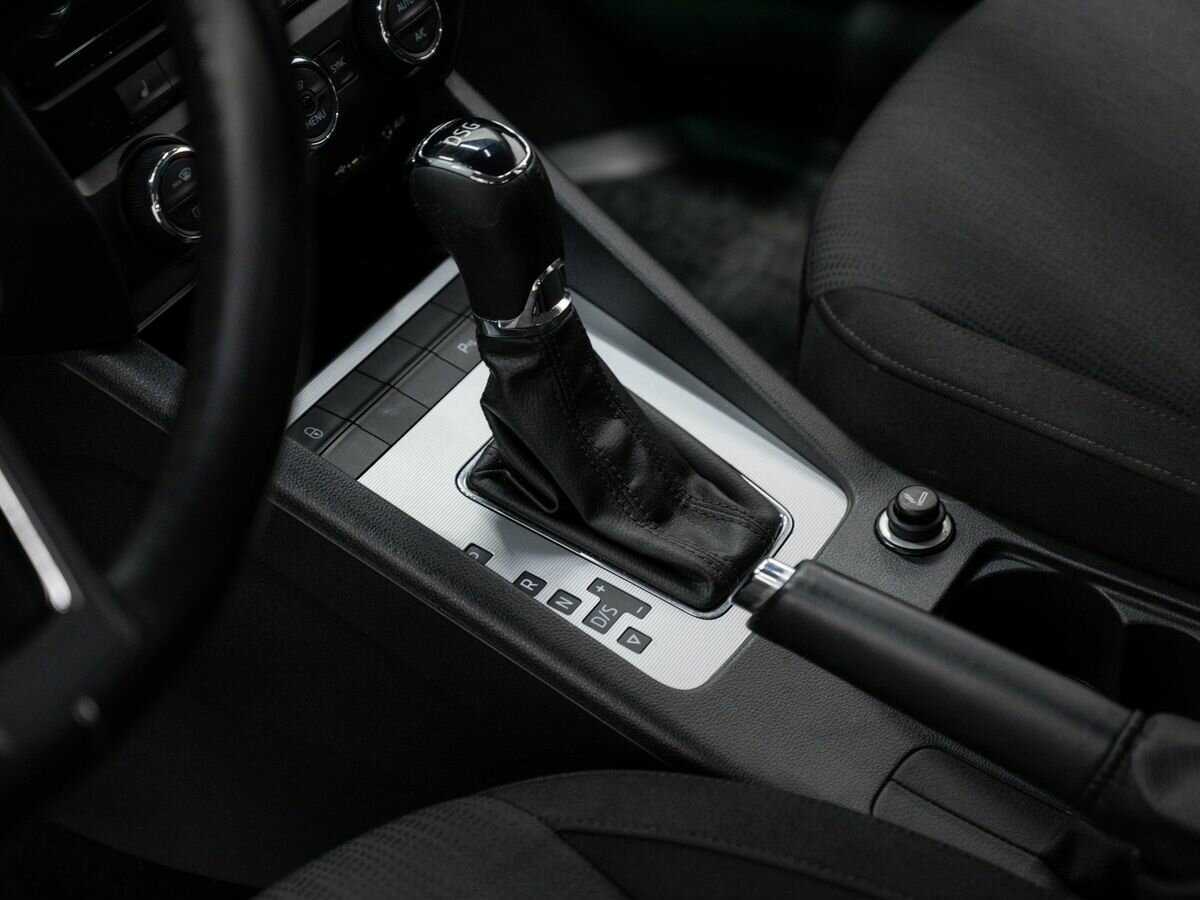 Б/У Шкода Октавия 2016 года. Фото: #16