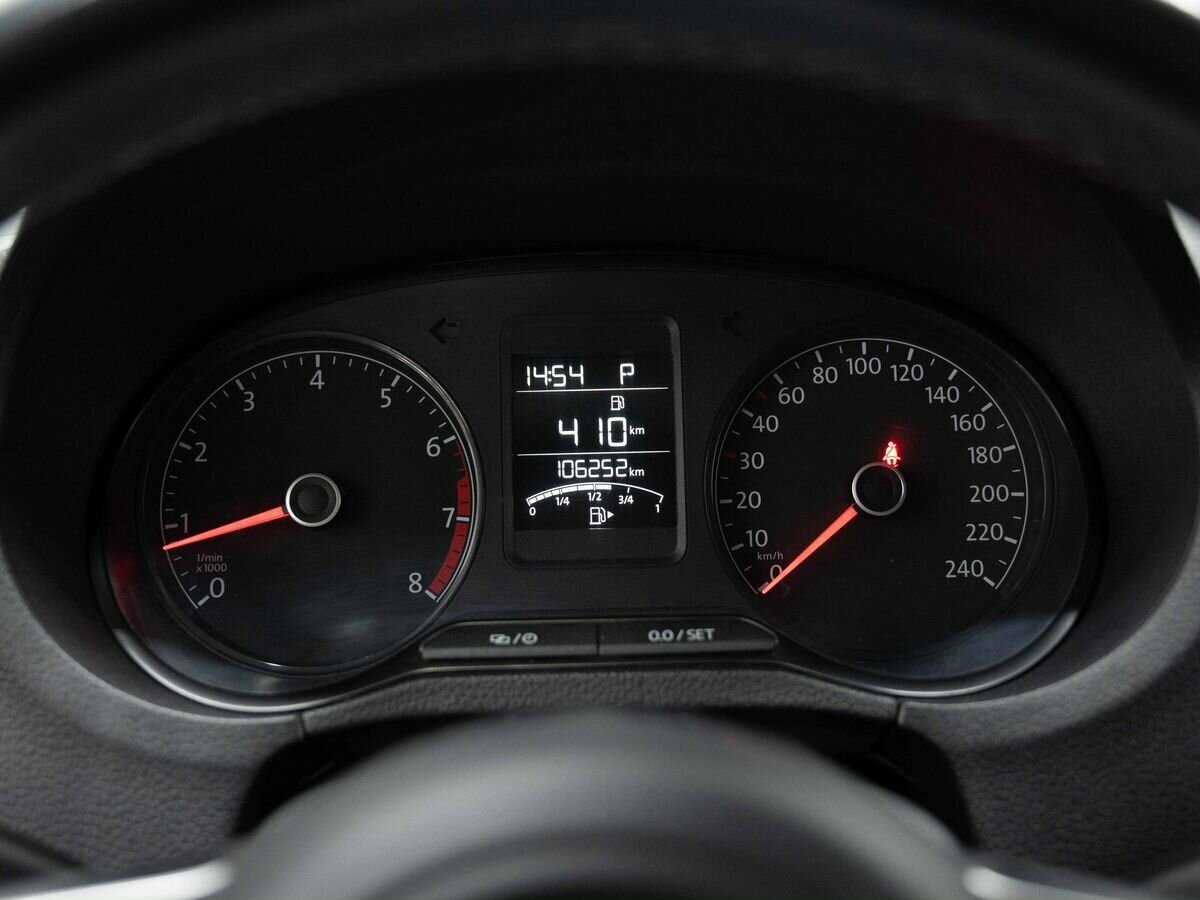 Б/У Фольксваген Поло 2016 года. Фото: #14