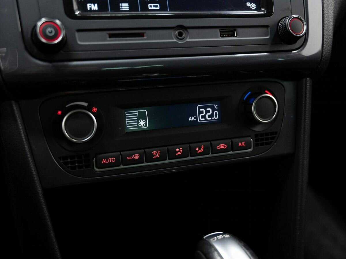 Б/У Фольксваген Поло 2019 года. Фото: #21