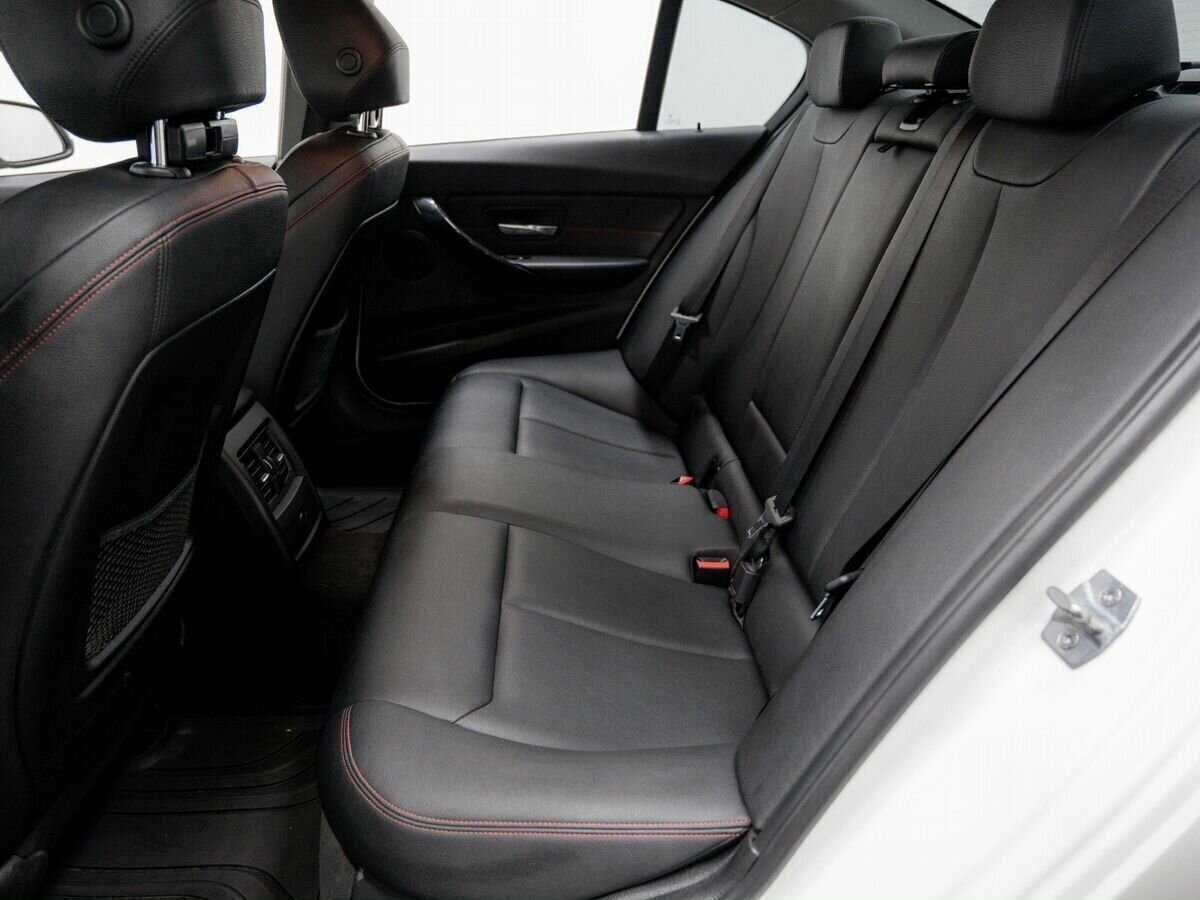 Б/У БМВ 3 серии 2013 года. Фото: #11