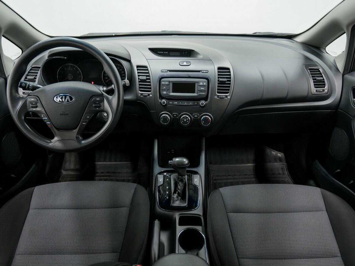 Б/У Киа Церато 2018 года. Фото: #9