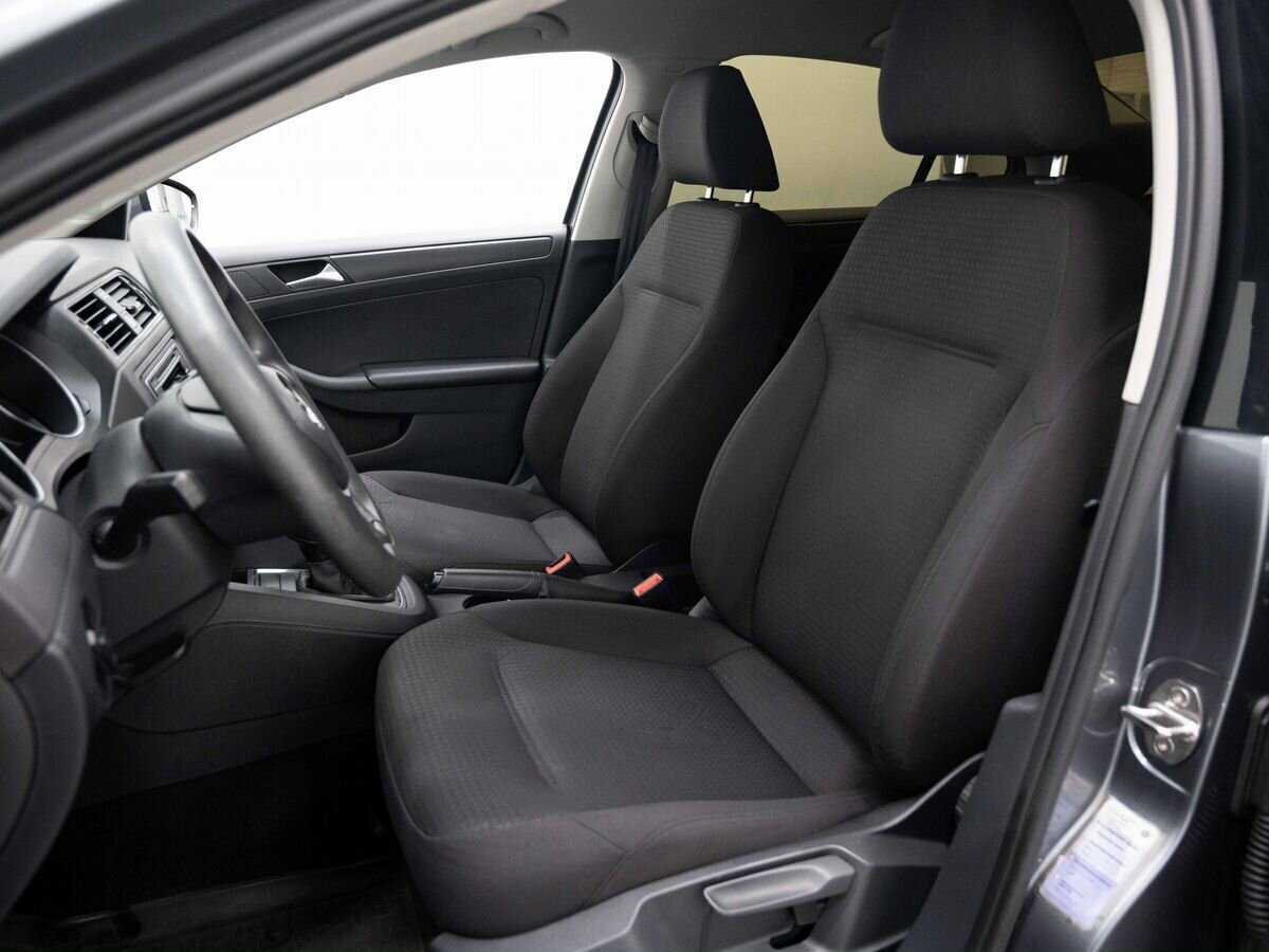 Б/У Фольксваген Джетта 2015 года. Фото: #7