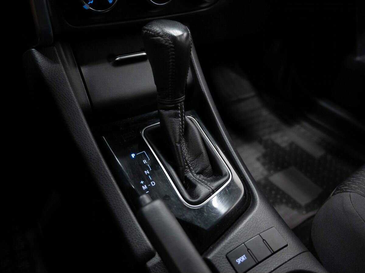 Б/У Тойота Королла 2017 года. Фото: #19