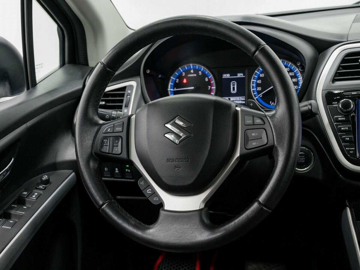 Б/У Сузуки С-Икс4 2014 года. Фото: #10