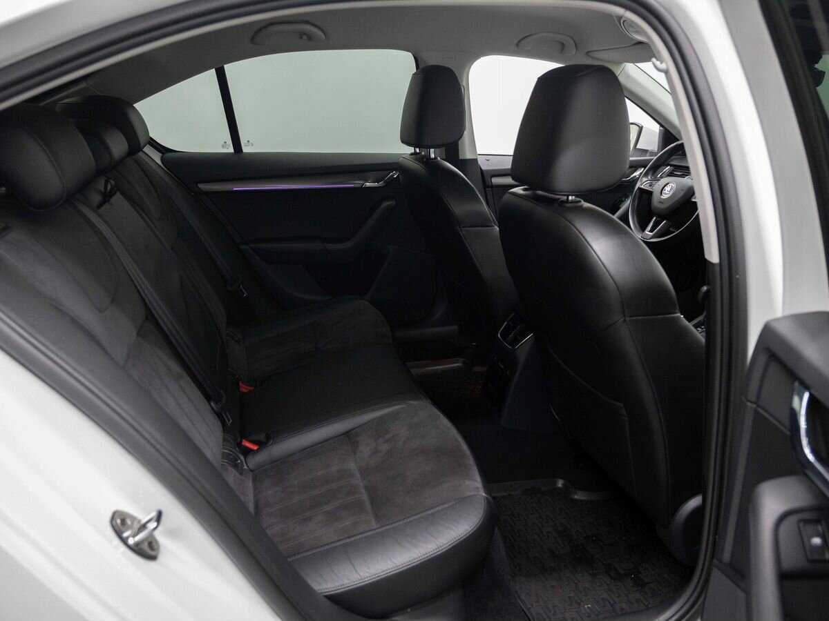 Б/У Шкода Октавия 2017 года. Фото: #9