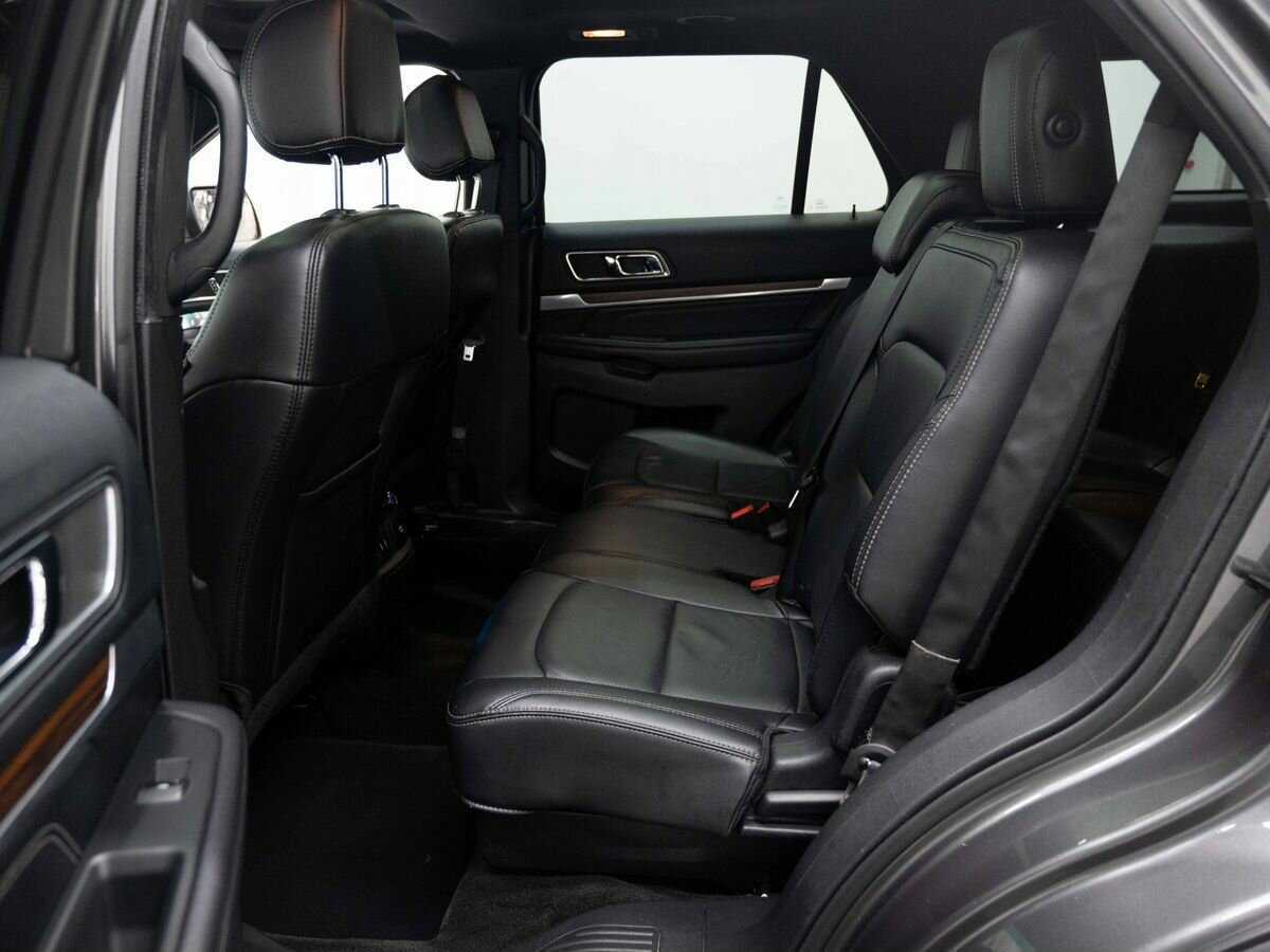 Б/У Форд Експлорер 2016 года. Фото: #8