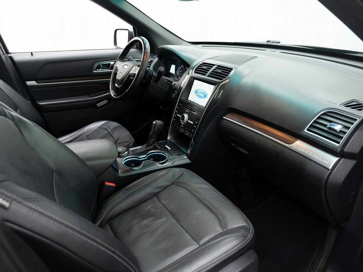 Б/У Форд Експлорер 2016 года. Фото: #11