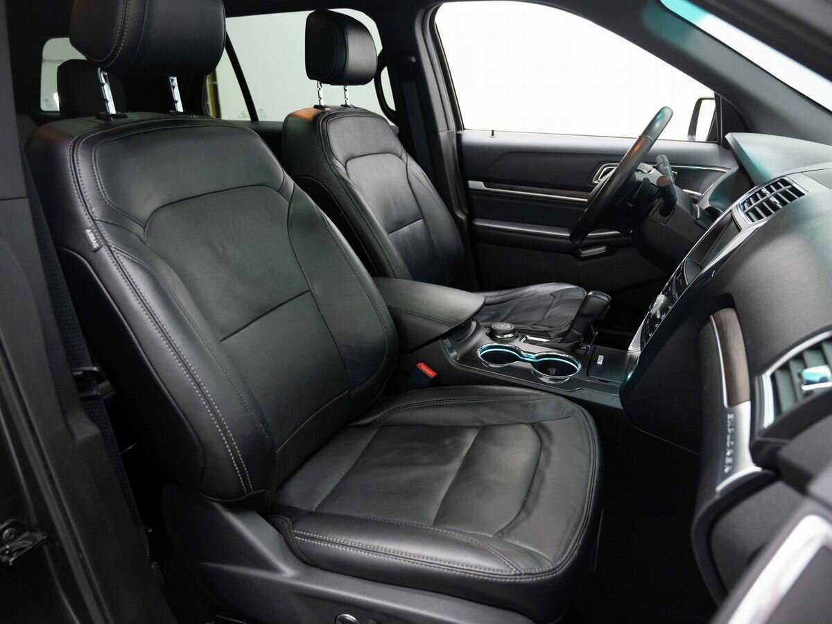 Б/У Форд Експлорер 2016 года. Фото: #12