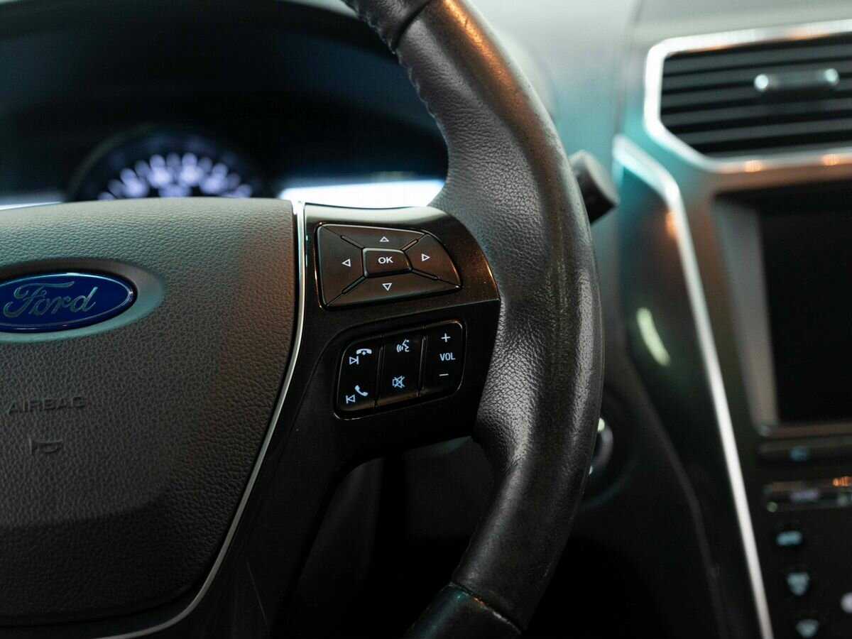 Б/У Форд Експлорер 2016 года. Фото: #16