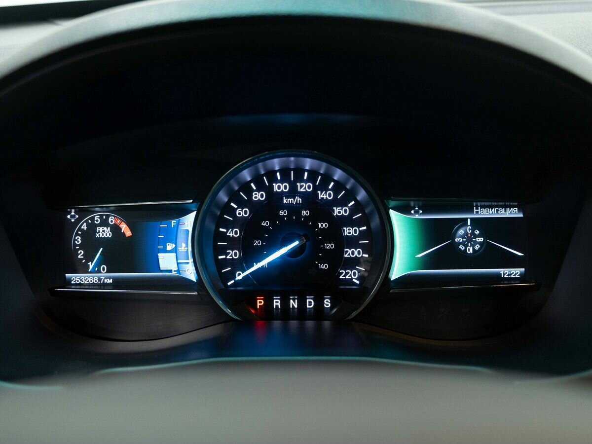 Б/У Форд Експлорер 2016 года. Фото: #17