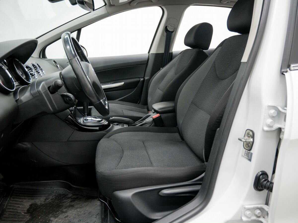 Б/У Пежо 408 2017 года. Фото: #13